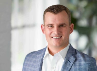 Corporate Headshot of Business Man in Dallas TX